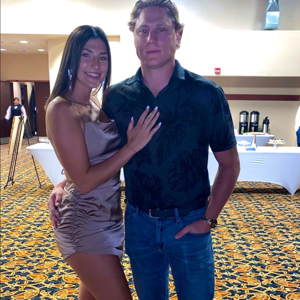 Meet your Posher, Hailey